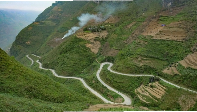 Khung cảnh nên thơ bên Dốc Bắc Sum.