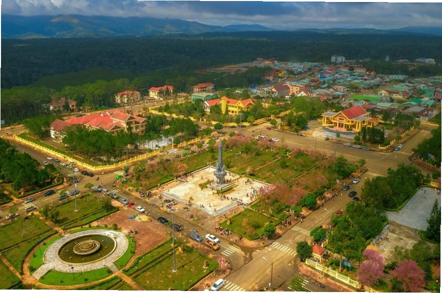 Khung cảnh ngôi làng Tí Hon tại Măng Đen
