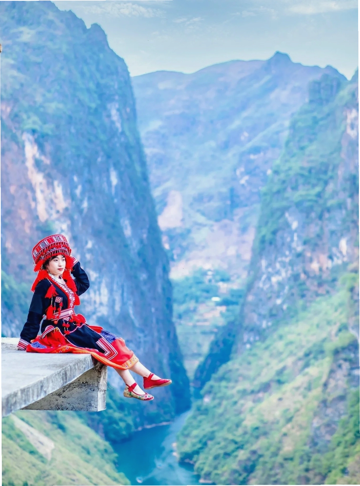 Khung cảnh sông Nho Quế nhìn từ điểm check-in độc đáo