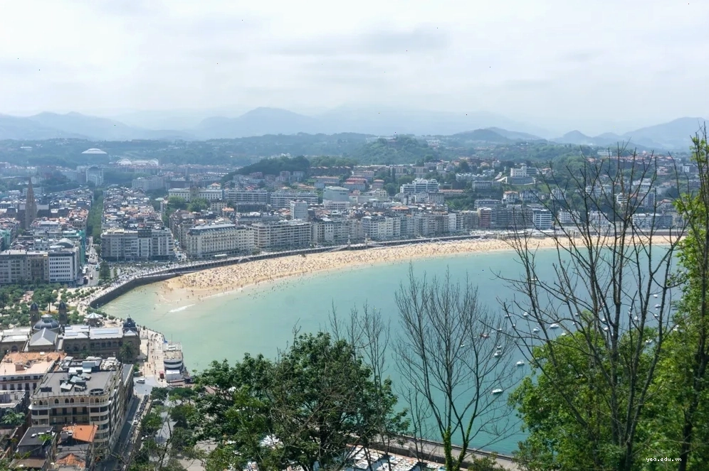 Khung cảnh tuyệt đẹp tại San Sebastian