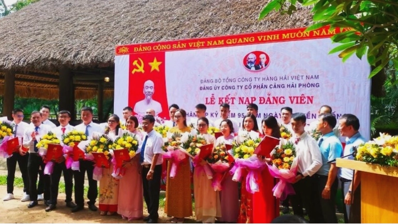 Kiến trúc cổ kính của Đình Tân Trào