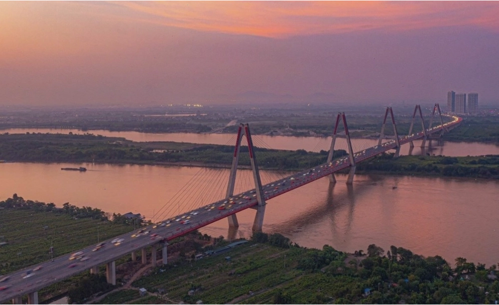 Kiến trúc độc đáo của cầu Nhật Tân Hà Nội