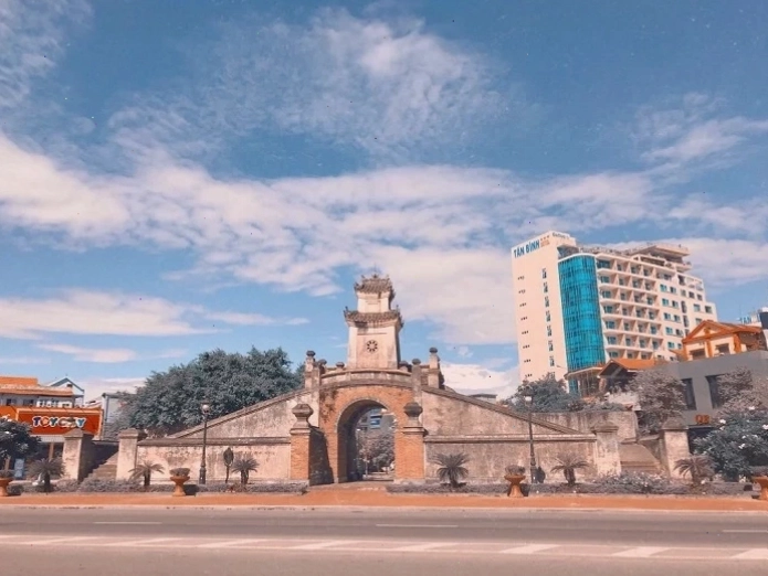 Kiến trúc uy nghiêm của Quảng Bình Quan