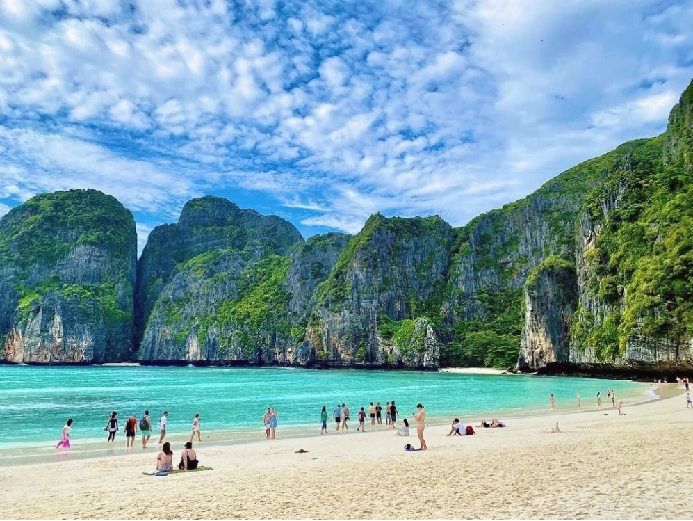 Lạc bước giữa Vịnh Phang Nga – nơi thiên nhiên vẽ nên những đường cong kỳ diệu