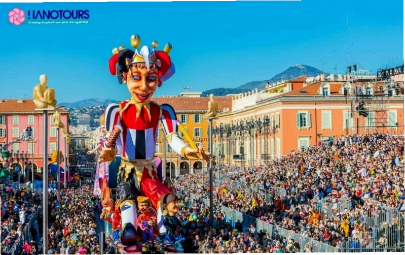 Lễ hội Carnival tại Nice là một trong ba lễ hội hóa trang lớn nhất thế giới