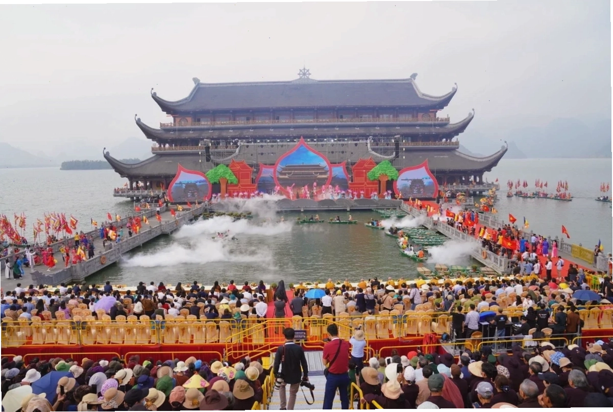 Lễ hội chùa Tam Chúc