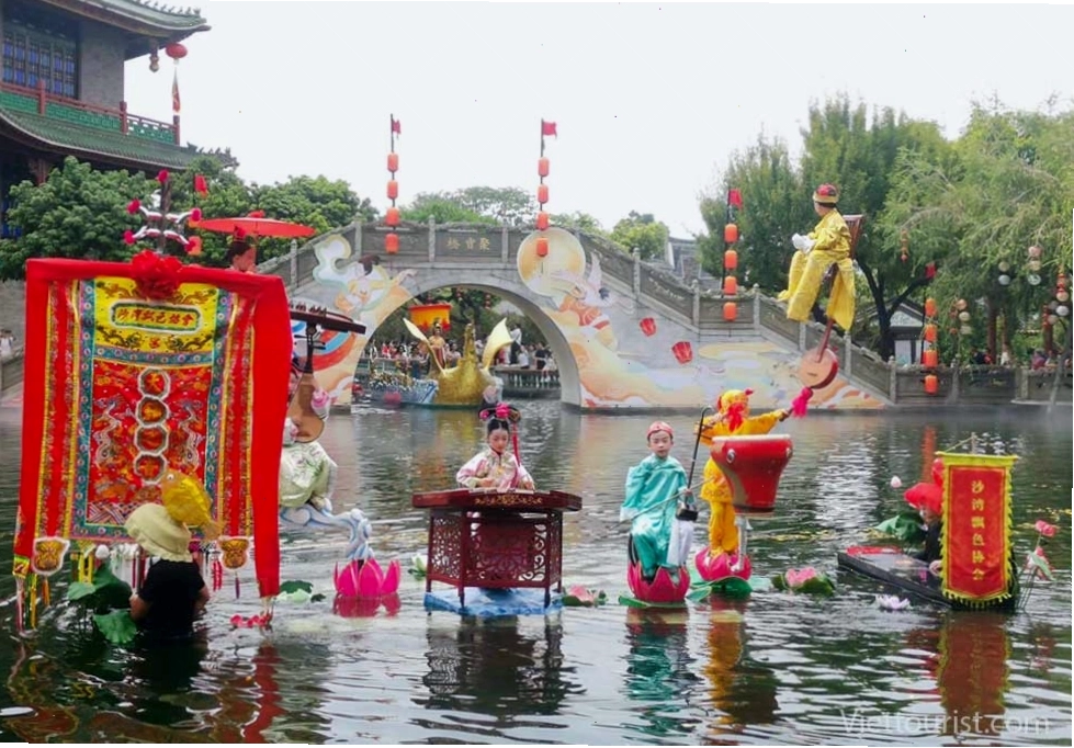 Lễ hội đèn lồng rực rỡ sắc màu tại Quảng Châu