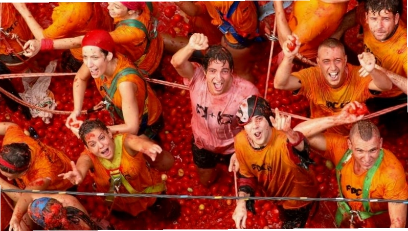 Lễ hội ném cà chua Tomatina ở Tây Ban Nha