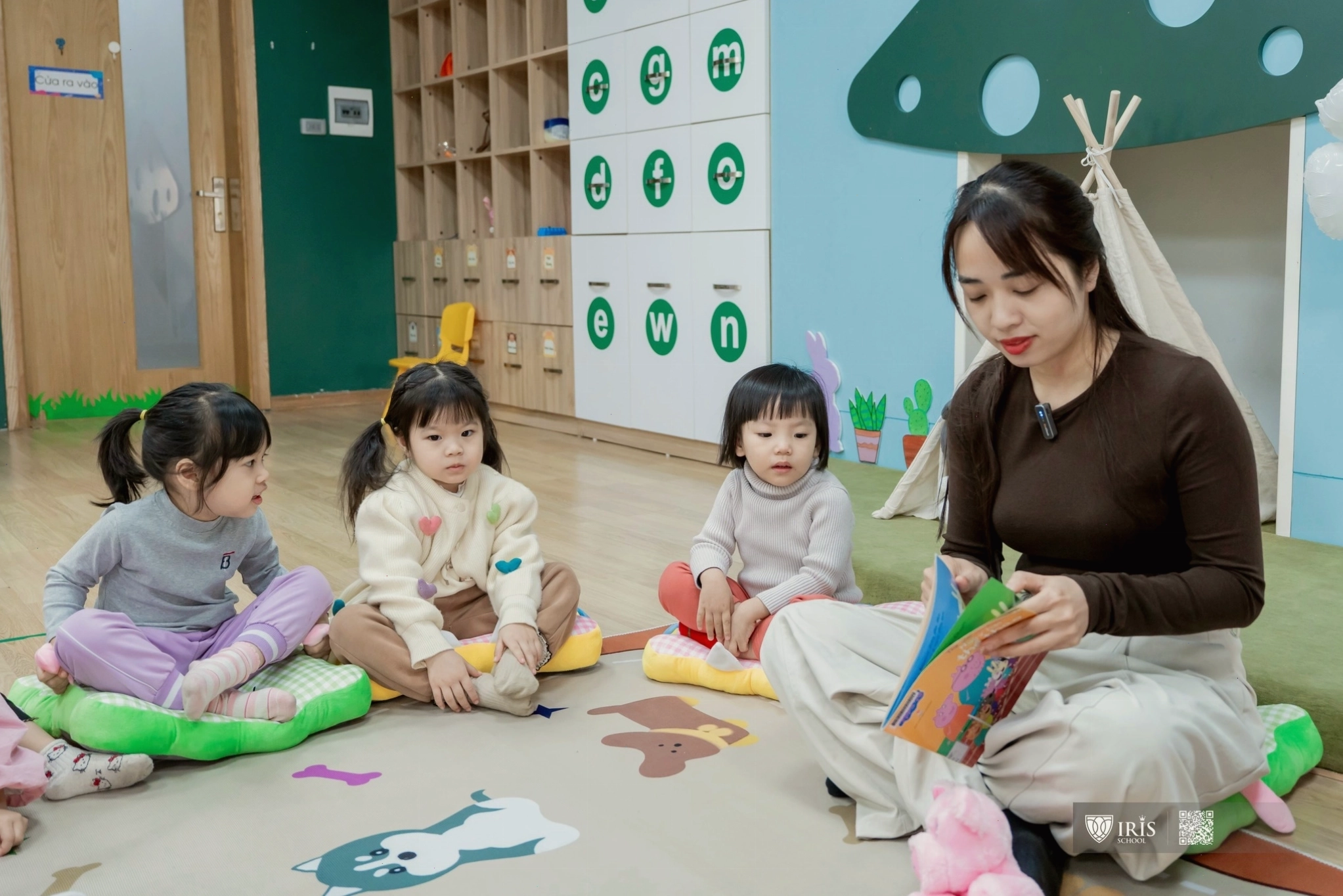 Lễ trao chứng chỉ tốt nghiệp tại Iris School
