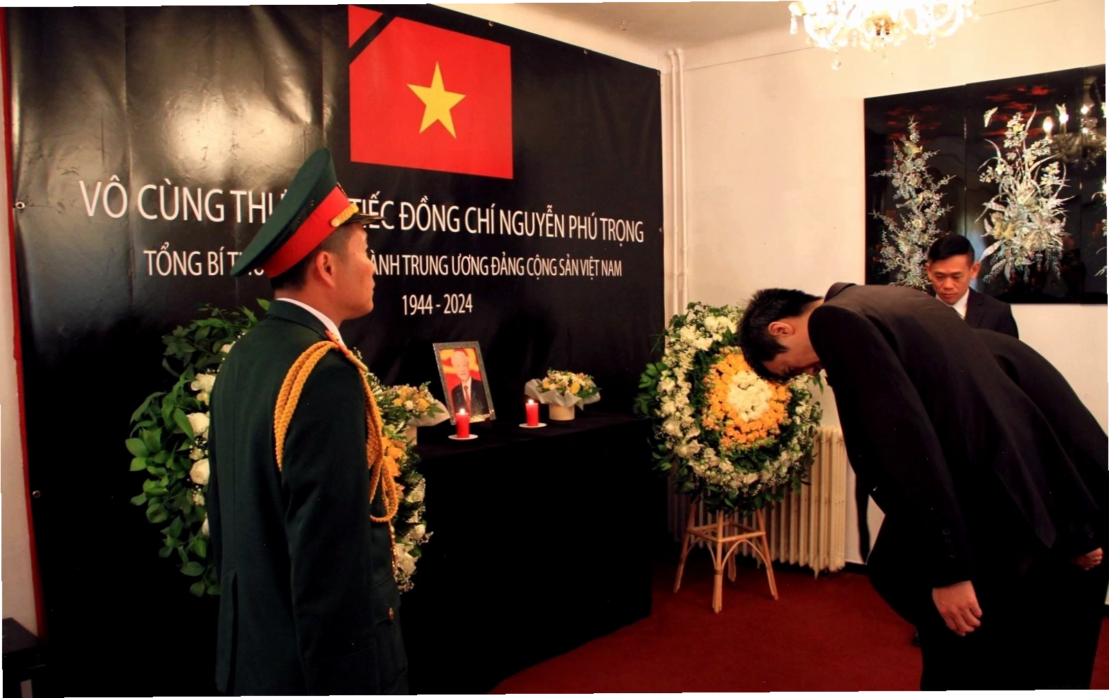 Lễ viếng Tổng Bí thư Nguyễn Phú Trọng tại một quốc gia