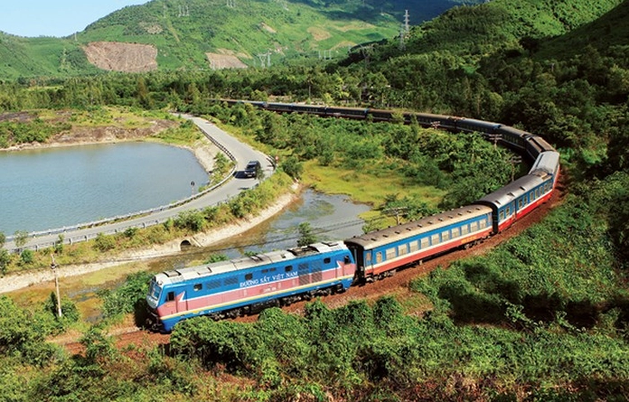 Lịch trình tàu SE4: Thông tin chi tiết từ Sài Gòn đi Hà Nội năm 2026