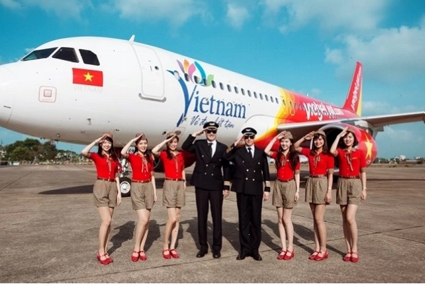 Liên hệ hỗ trợ khách hàng Vietjet qua email