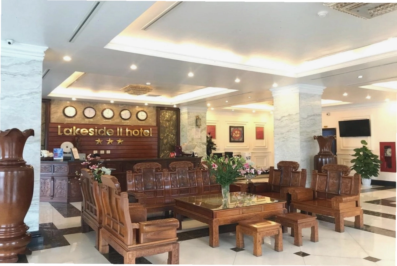 Lối vào Khách sạn Lakeside 2 Nam Định