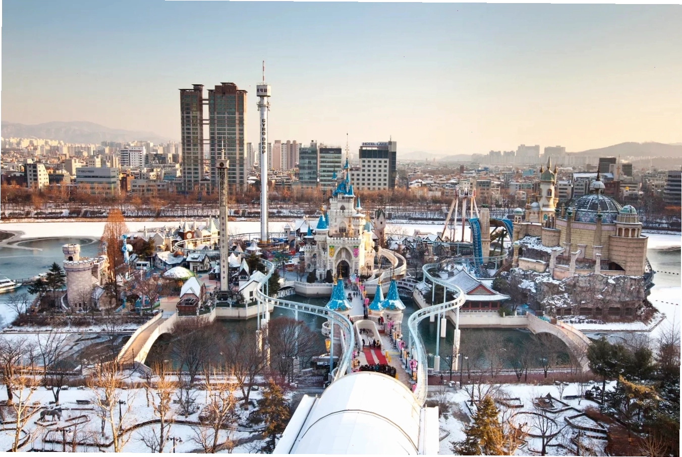 Lotte World được mệnh danh là công viên giải trí hàng đầu thế giới