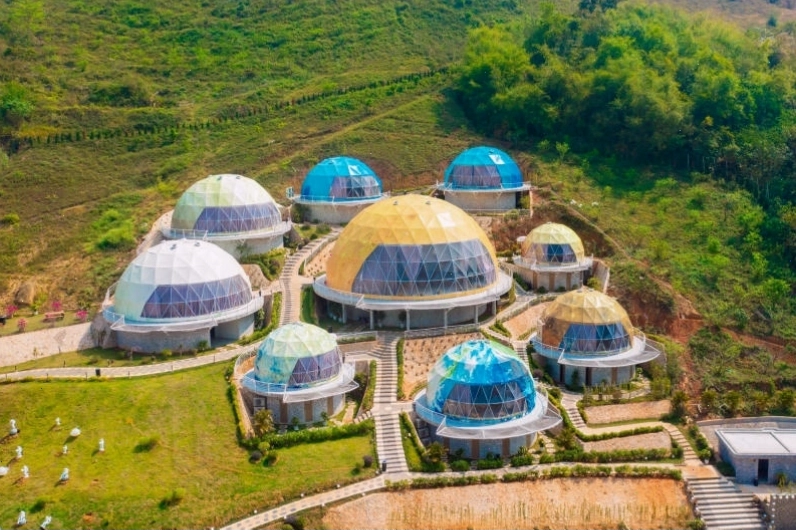 Lune Village với kiến trúc châu Âu tại Mộc Châu Island
