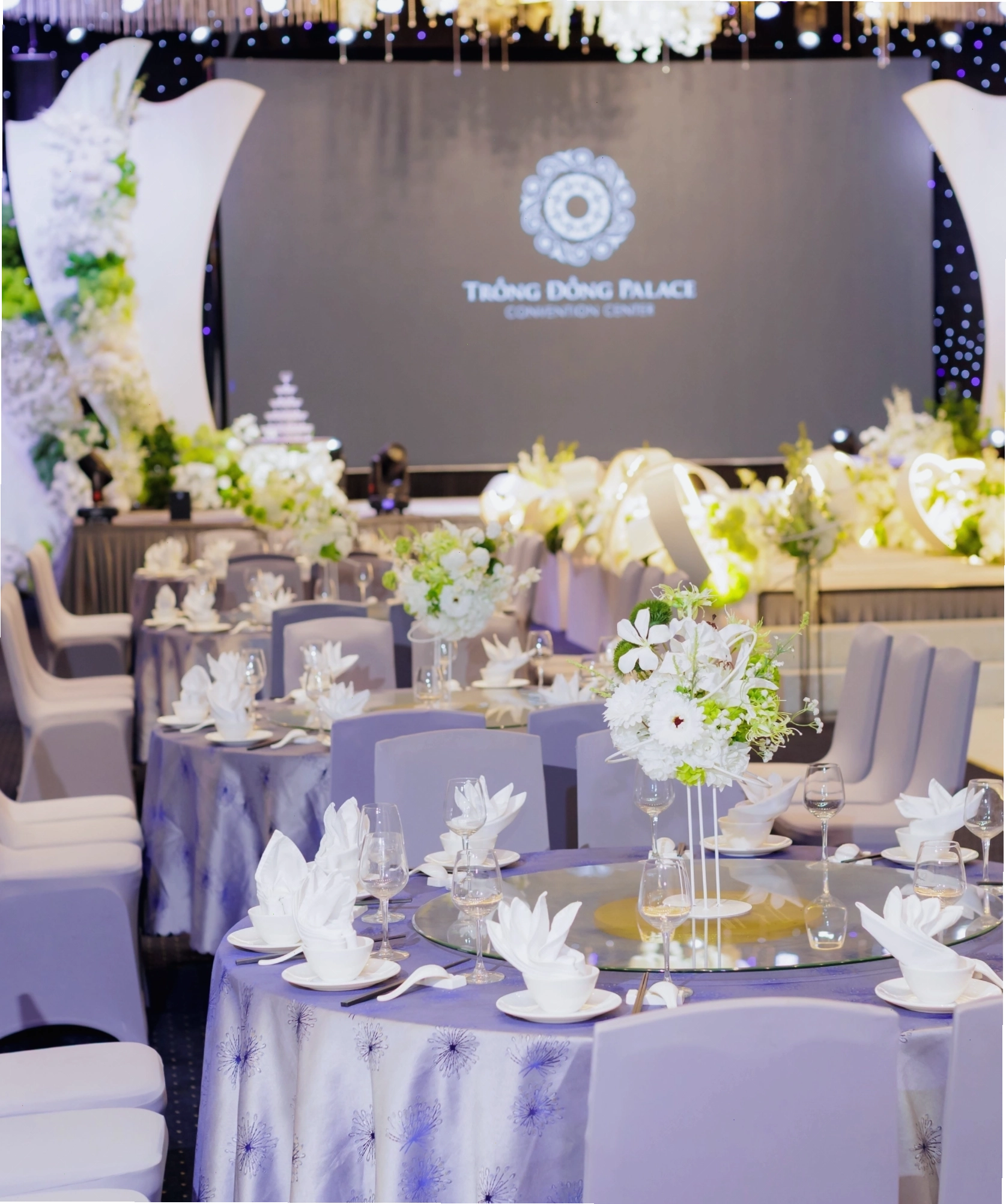 Mặt tiền Trống Đồng Palace Nam Định