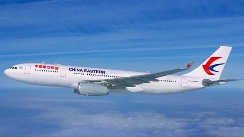Máy bay là phương tiện nhanh nhất để di chuyển tới Hàng Châu