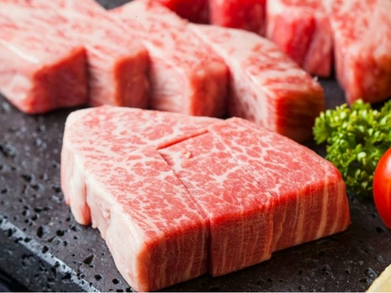 Miếng thịt bò Kobe được chế biến tinh tế