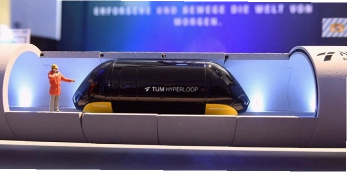 Mô hình hyperloop trưng bày tại khoa hàng không vũ trụ của Đại học Kỹ thuật TU