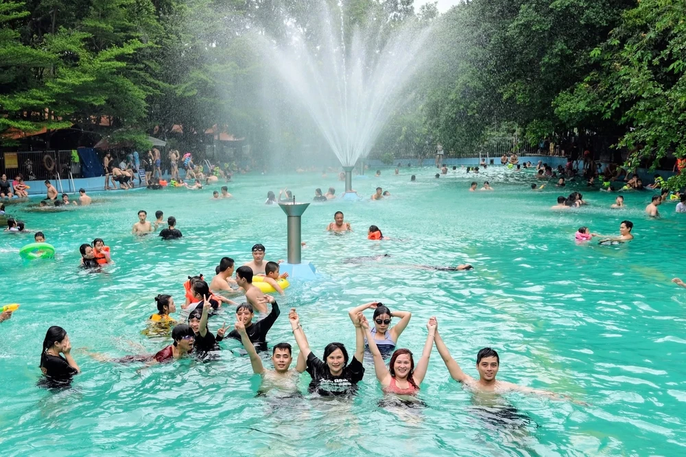 Một ngày thư giãn giữa thiên nhiên xanh mát tại Thủy Châu.