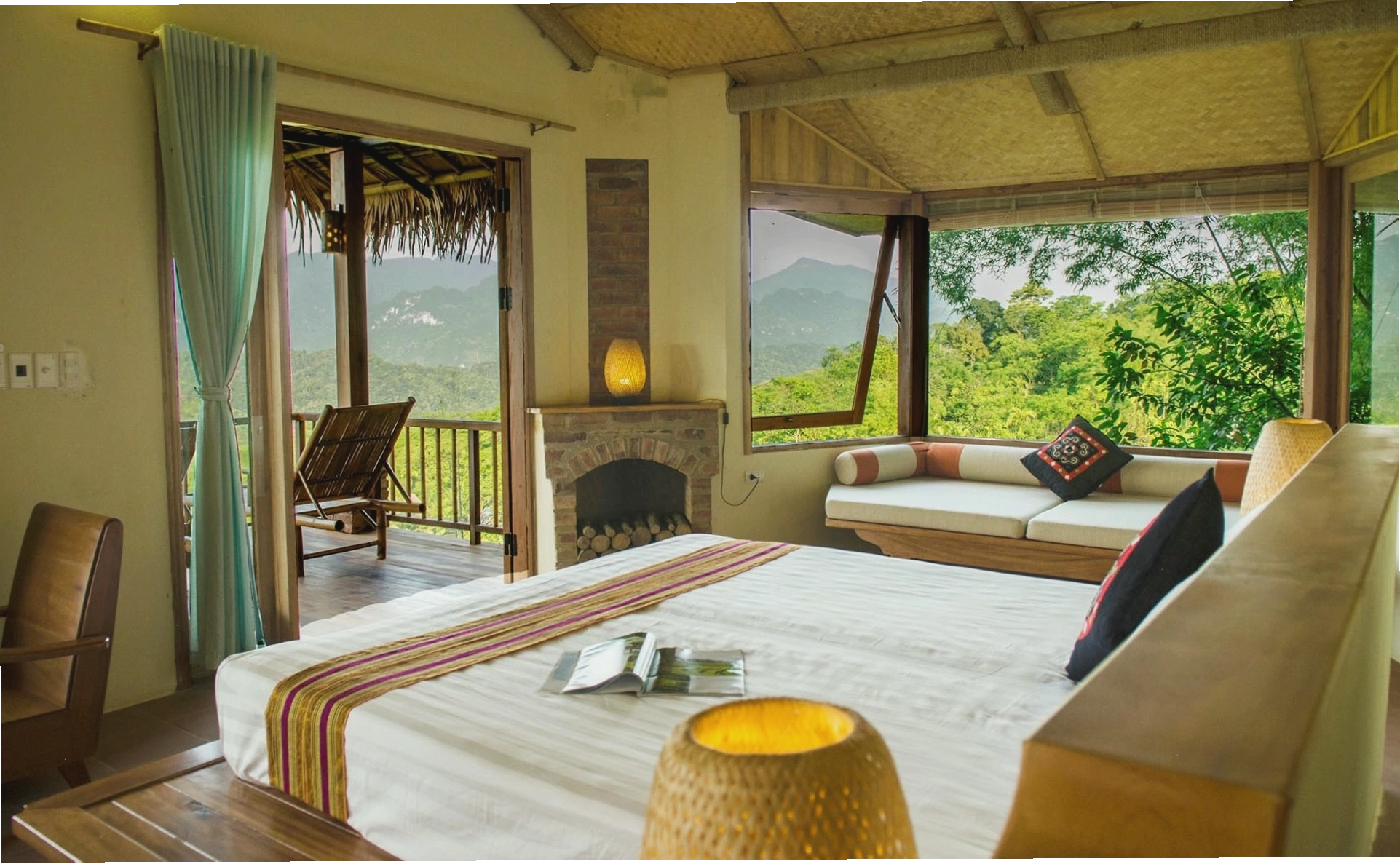 Một phòng suite view rừng và ruộng bậc thang tại Pù Luông