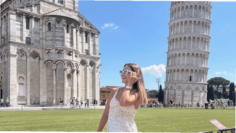 Mùa hè tại tháp nghiêng Pisa Ý