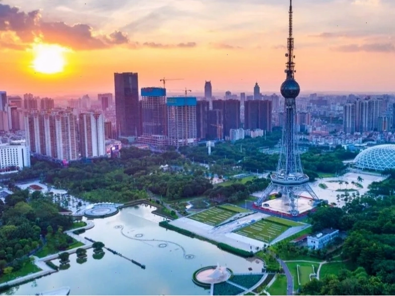 Mùa thu và mùa xuân là thời điểm lý tưởng để du lịch Phật Sơn Trung Quốc