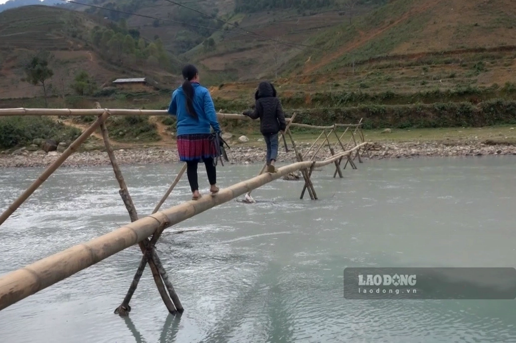 Nậm Kim là dòng suối chính phục vụ nhu cầu trồng trọt cho bà con trên địa bàn huyện Mù Cang Chải.