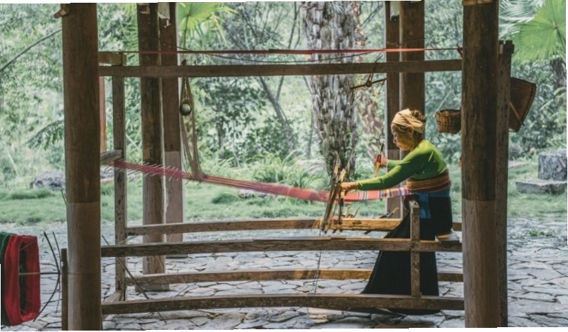 Ngày 1: Di chuyển từ Hà Nội đến Avana Retreat