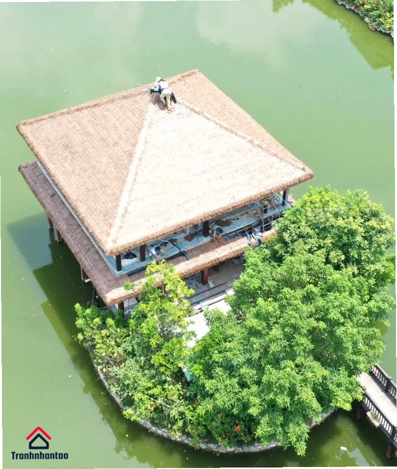 Ngôi nhà lá đẹp giữa không gian vườn sen thơ mộng