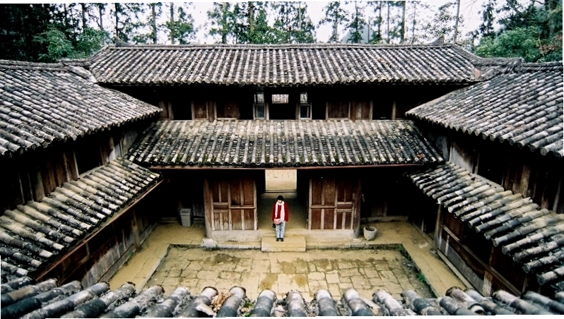 Ngôi nhà truyền thống của người dân tộc Lô Lô với kiến trúc vách đất độc đáo