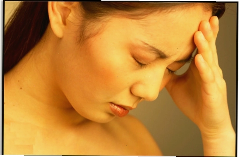 Người bệnh viêm gan D có các triệu chứng mệt mỏi và vàng da