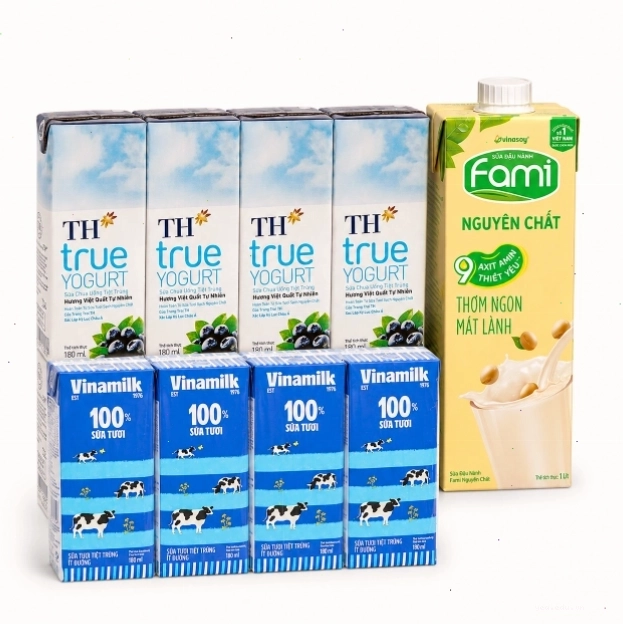 Người dân tộc Thái trong trang phục truyền thống