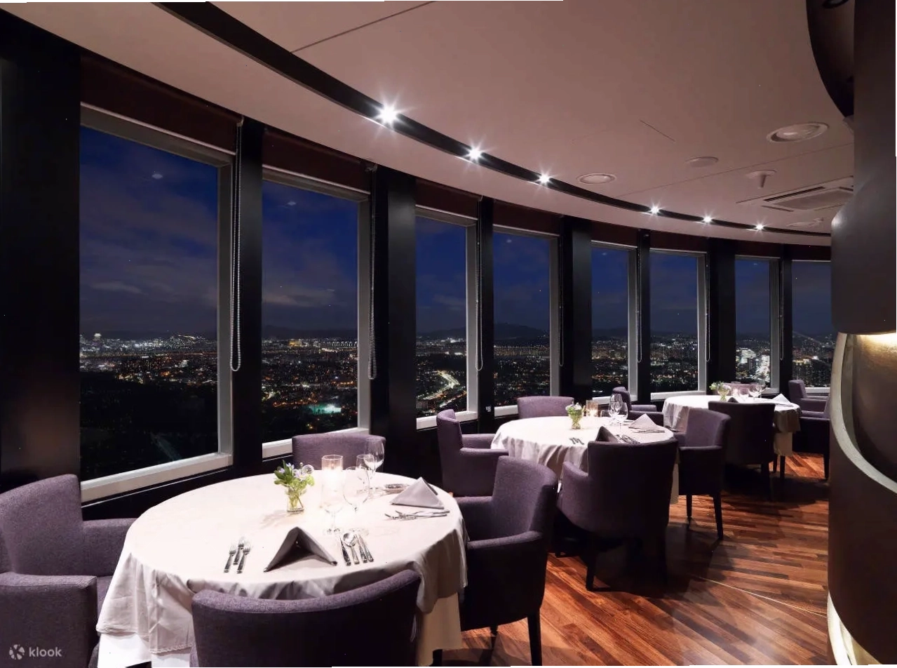 Nhà hàng N Grill với tầm nhìn bao quát Seoul