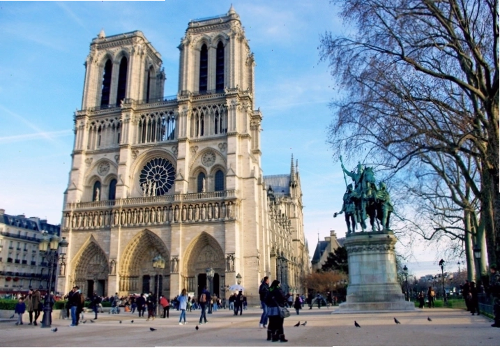 Nhà thờ Đức Bà Paris - kiệt tác kiến trúc Gothic giữa lòng Thành phố Ánh sáng
