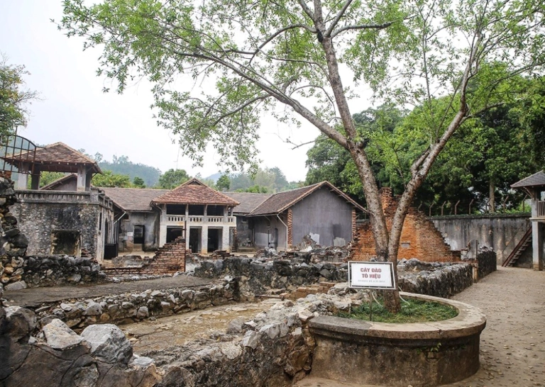 Nhà tù Sơn La: Biểu tượng Lịch sử và Tinh thần Cách mạng