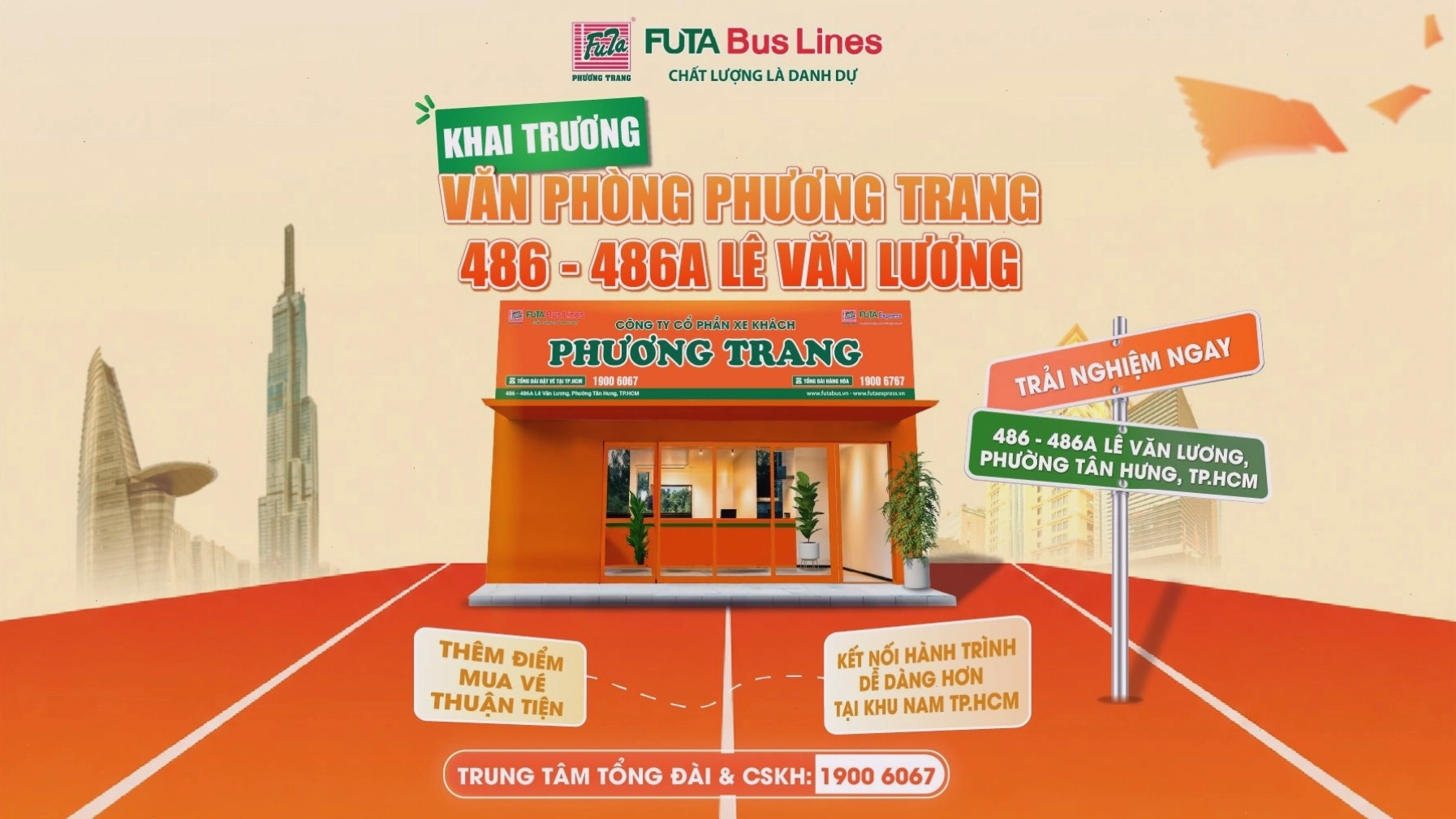 Nhân viên tổng đài Phương Trang tư vấn cho khách hàng