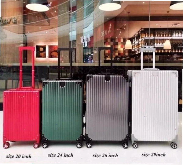 Nội thất bên trong của vali nhôm nguyên khối cao cấp