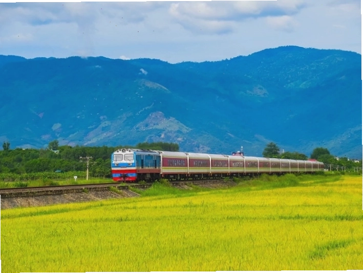 Nội thất khoang giường nằm tàu SE2