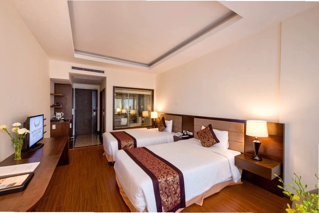 Nội thất phòng Deluxe Twin tại Khách sạn Mường Thanh Sông Lam