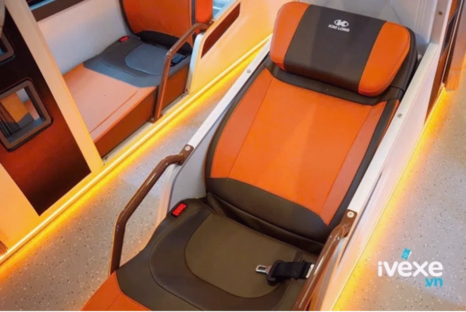 Nội thất xe Limousine 34 phòng của nhà xe Phương Trang Kiên Giang