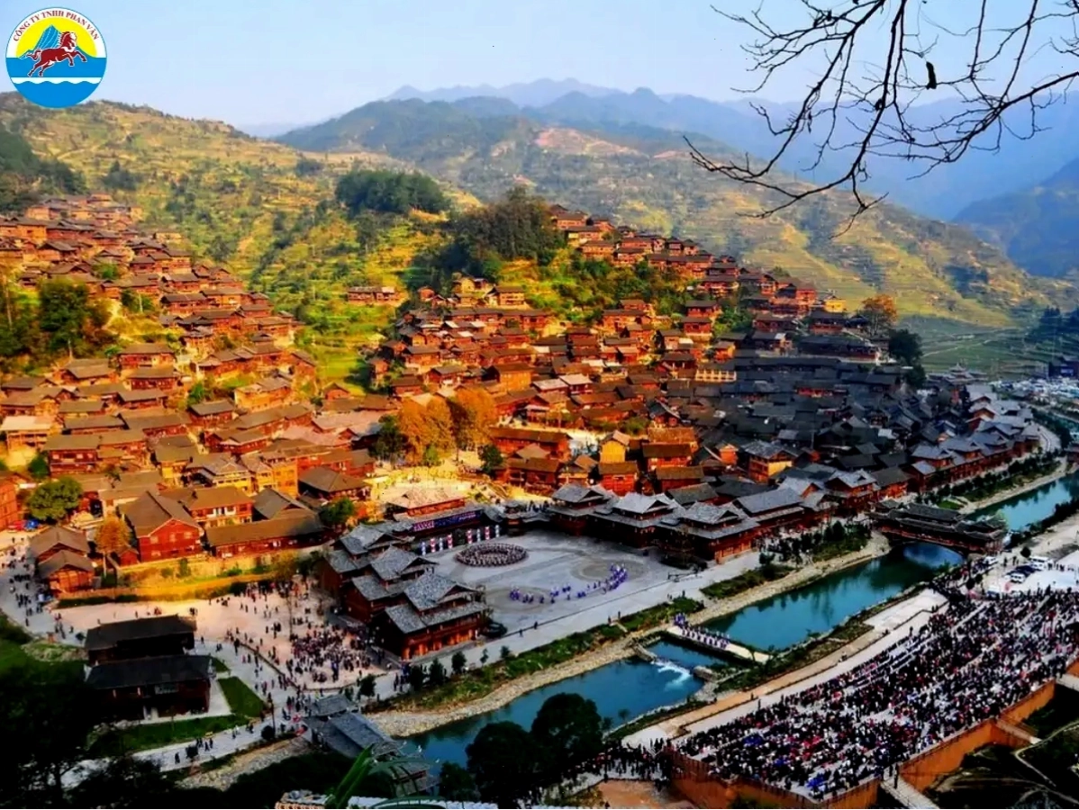 Phan Văn Travel là đơn vị tổ chức tour du lịch Giang Tây Trung Quốc chuyên nghiệp
