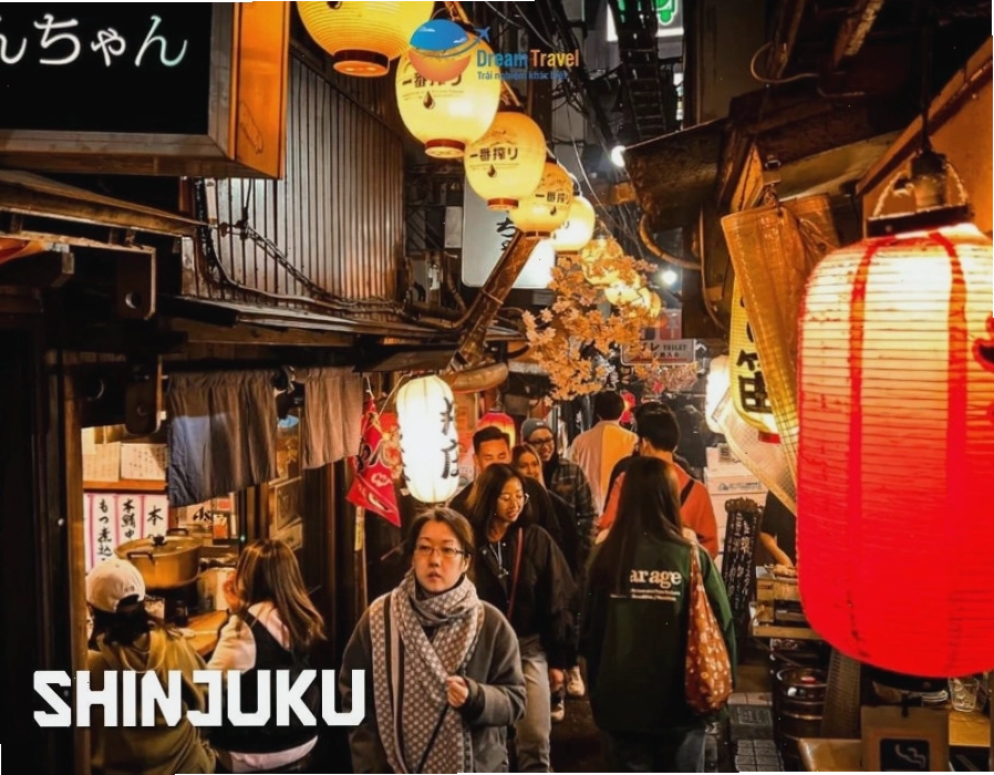 Phố Akihabara nhộn nhịp về đêm