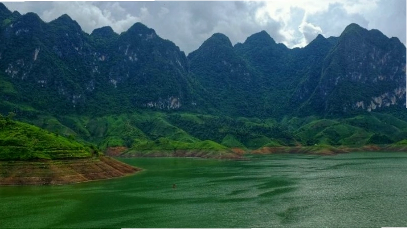 Phong cảnh ruộng bậc thang tại Phù Yên, Sơn La