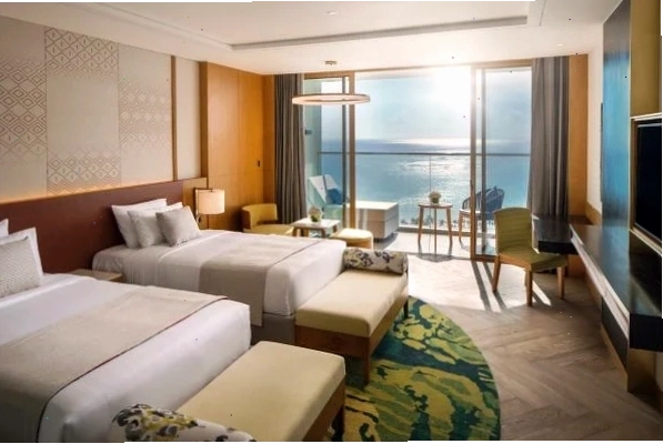 Phòng Deluxe hướng biển tại Movenpick Cam Ranh