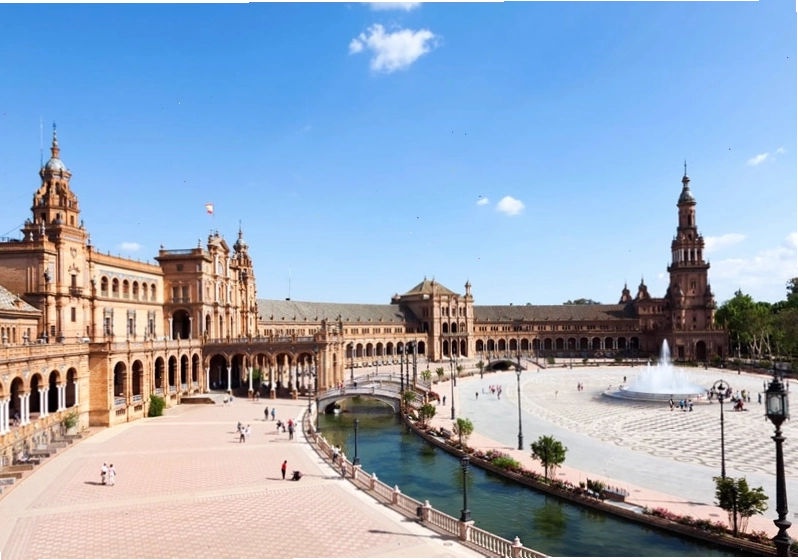 Quảng trường Tây Ban Nha Plaza de España lộng lẫy tại Seville