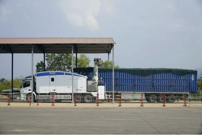 Quốc môn tại Cửa khẩu quốc tế Lao Bảo, Việt Nam