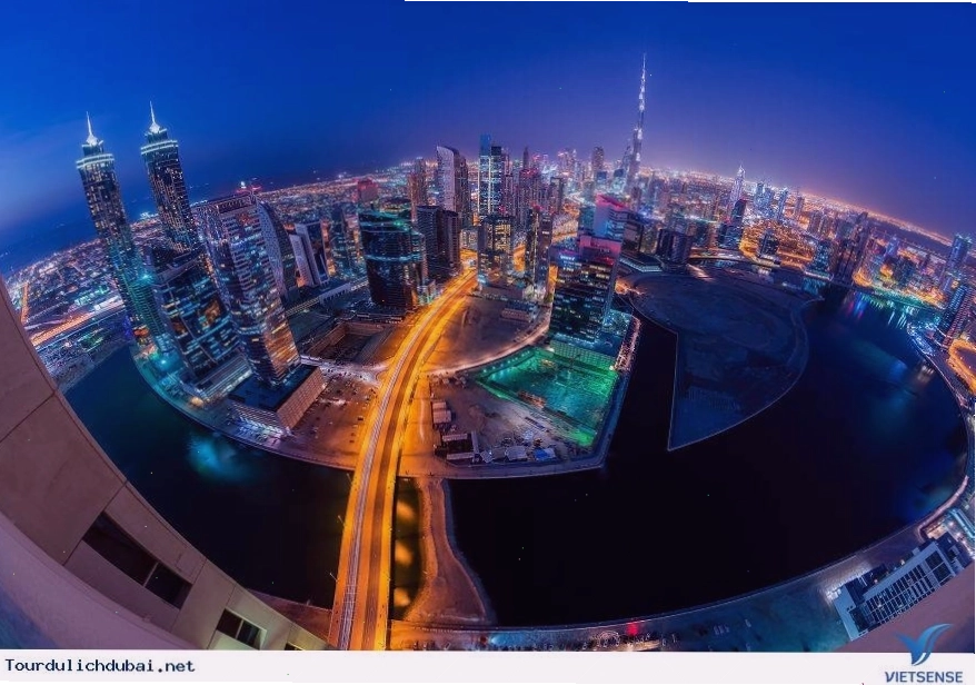 Sa mạc Dubai về đêm dưới ánh sao