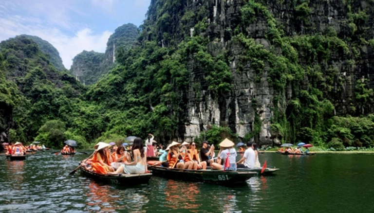 Sản phẩm du lịch là gì? Khám phá đặc điểm và các loại hình phổ biến