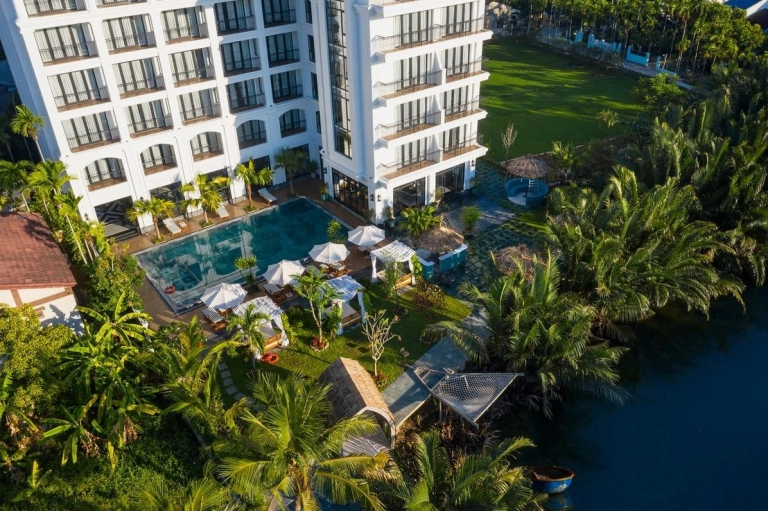 Shining Riverside Hội An: Trải nghiệm Boutique & Spa đẳng cấp bên sông Thu Bồn
